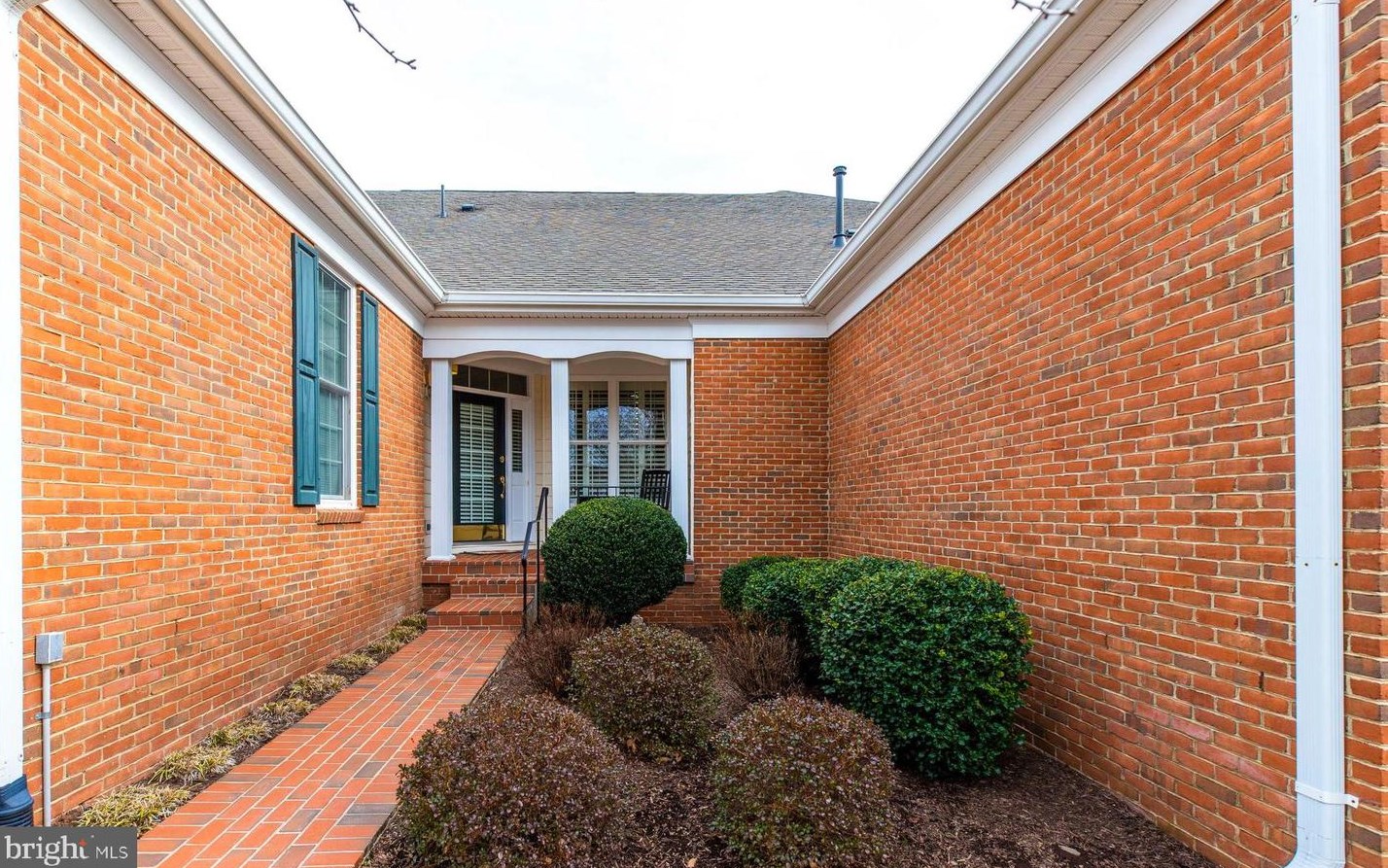 5123 Curran Creek Drive, Haymarket, VA 20169