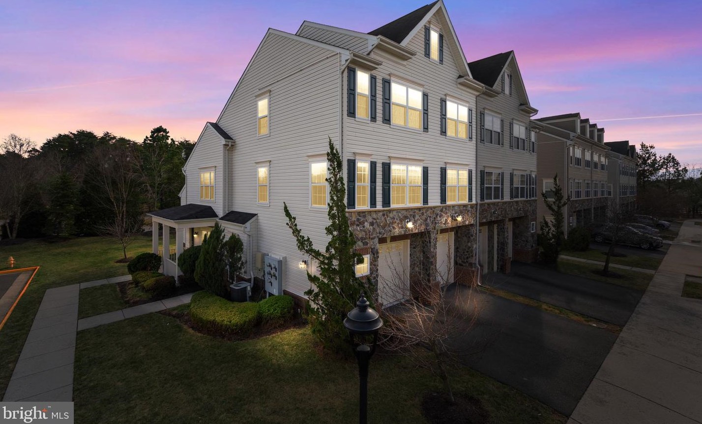11160 Wortham Crest Cir, Manassas VA  20109-5691 exterior