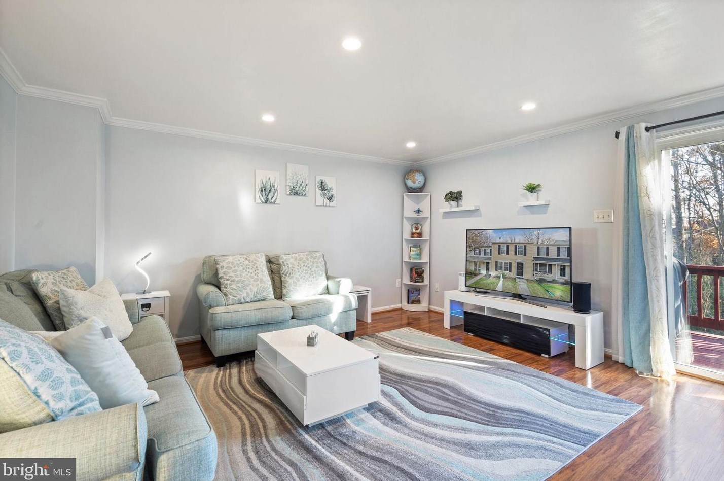 1913 Pohick Creek Ct, Woodbridge, VA 22192