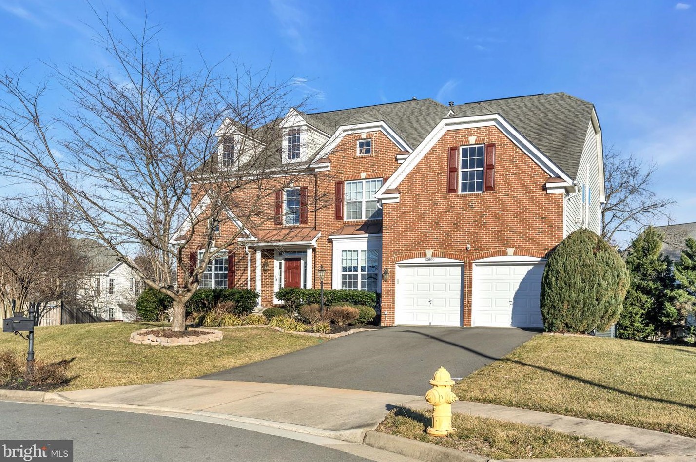 13600 America Dr, Bristow, VA 20136