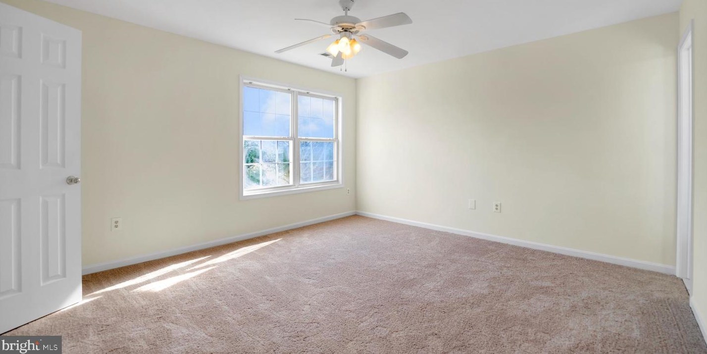 8539 Welsh Pony Ct, Gainesville, VA 20155