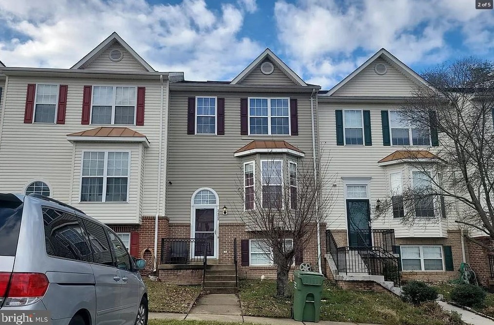 3428 Brahms Dr, Woodbridge, VA 22193