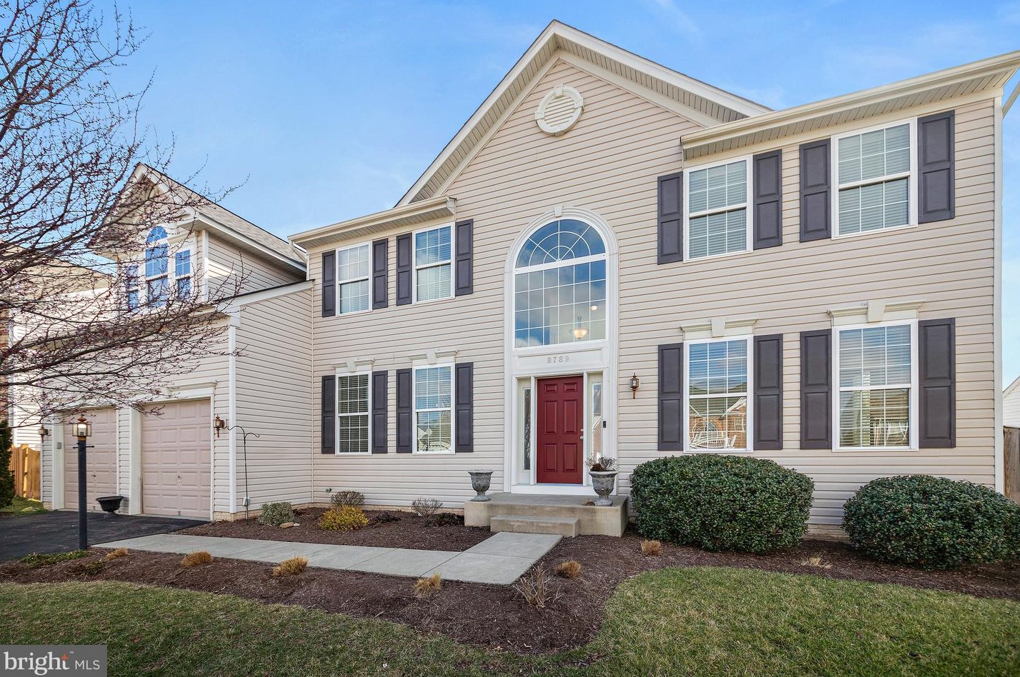 8789 Ellis Mill Dr, Gainesville, VA 20155