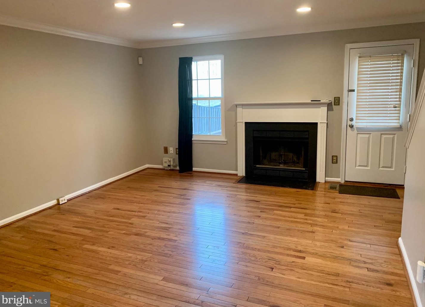 15158 Wentwood Ln, Woodbridge, VA 22191