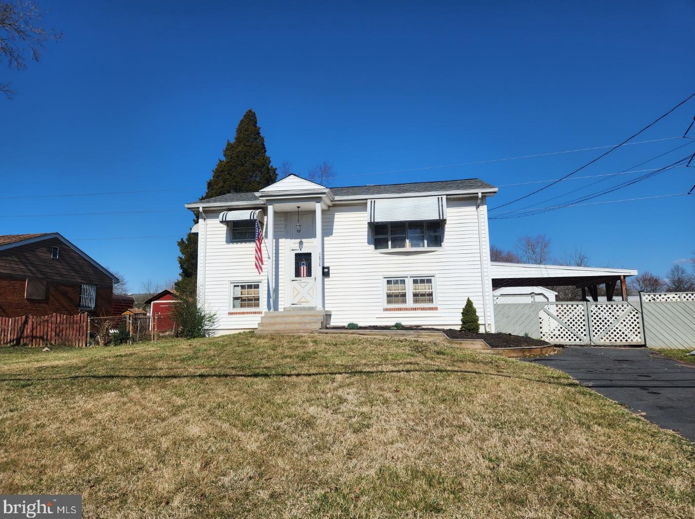 9606 King George Dr, Manassas, VA 20109-3308