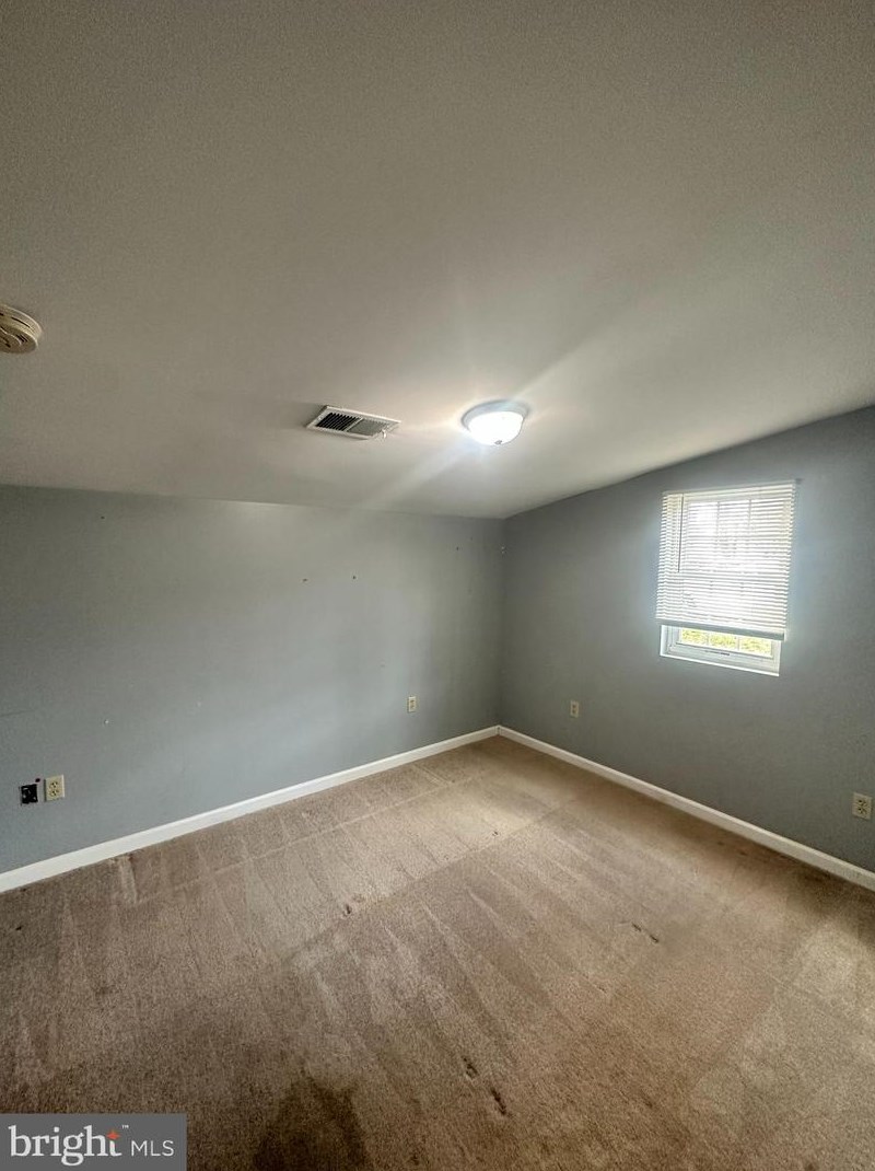 17744 Possum Point Rd, Dumfries VA  22026-2621 exterior