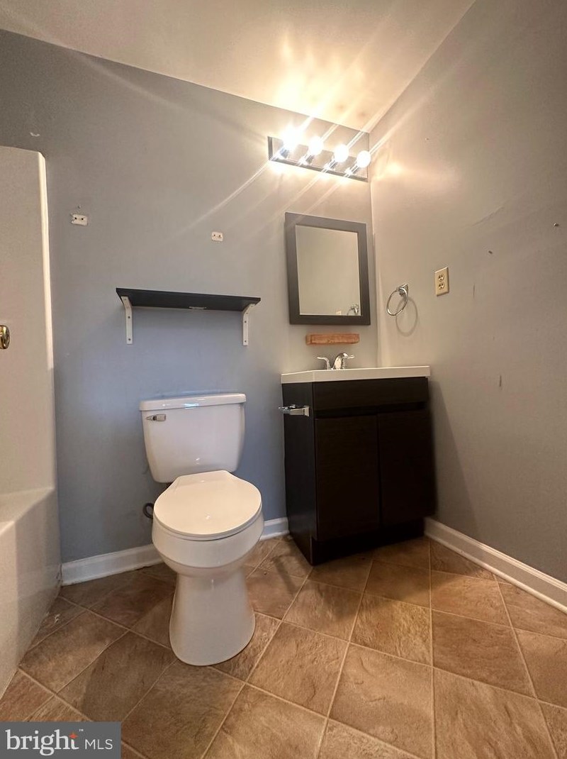 17744 Possum Point Rd, Dumfries VA  22026-2621 exterior