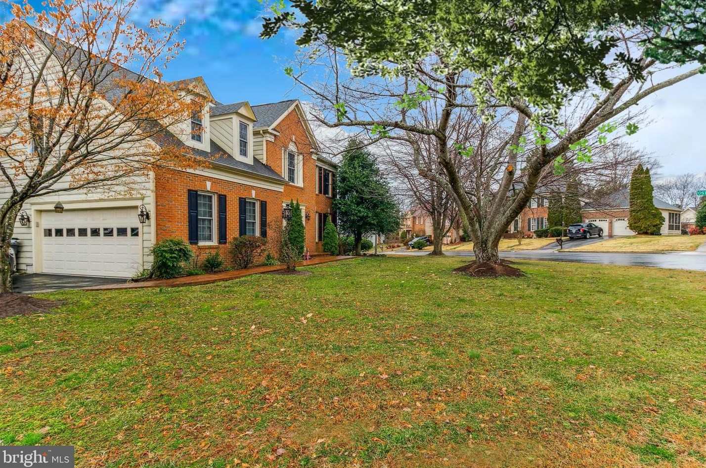 16702 Ostenbury Ct, Dumfries, VA 22025-3117