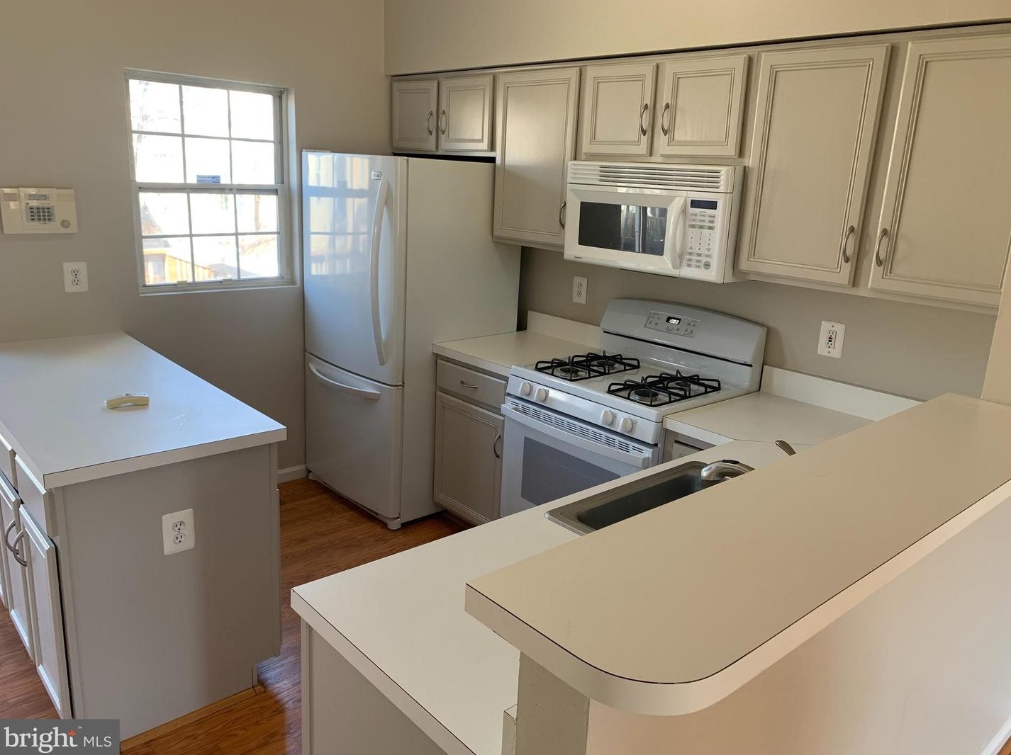 4260 Ashmere Cir, Dumfries VA  22025-1514 exterior