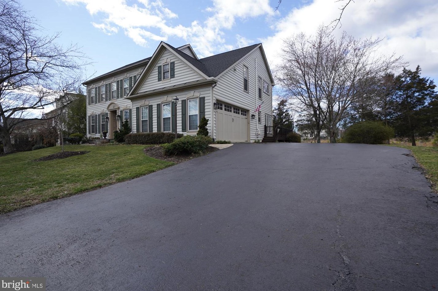 7718 Royal Sydney Dr, Gainesville, VA 20155