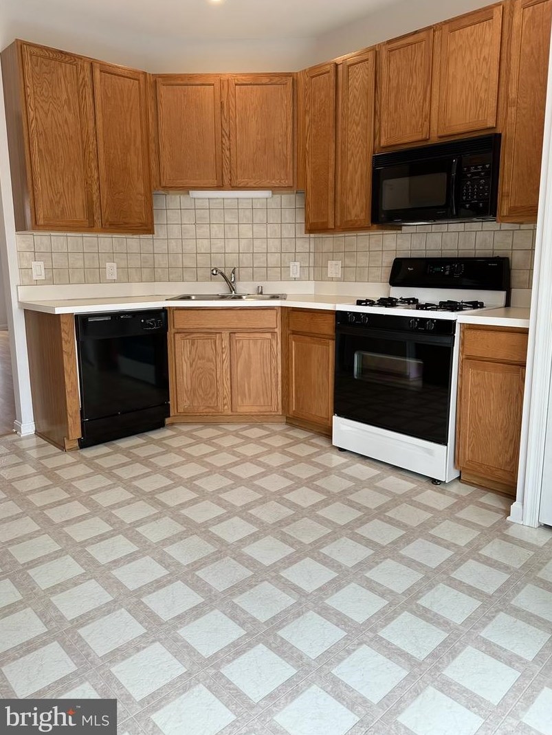 10051 Moxleys Ford Ln, Bristow, VA 20136