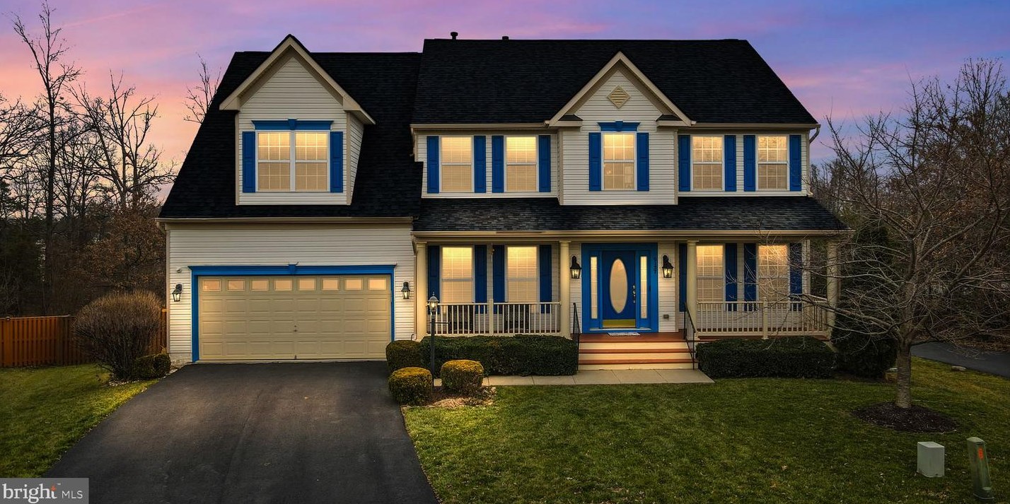 9137 Autumn Glory Ln, Bristow, VA 20136