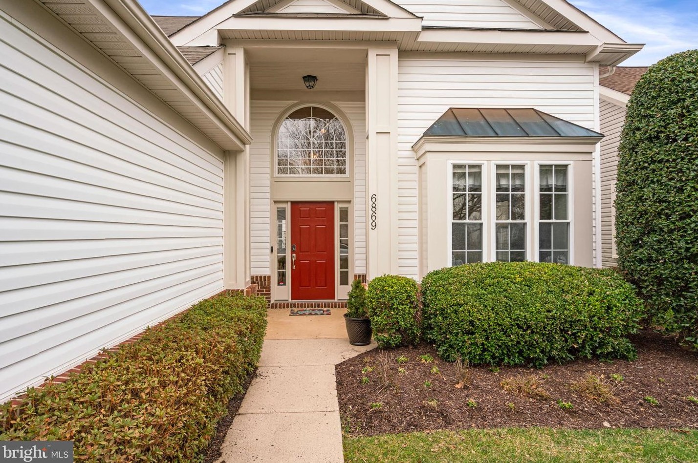 6869 Saddle Run Way, Gainesville, VA 20155