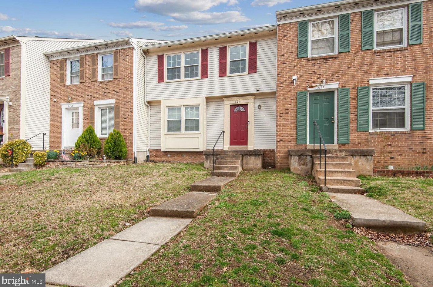 8267 Vernon St, Manassas VA  20109-3437 exterior