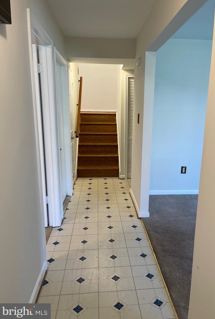 13368 Packard Dr, Woodbridge, VA 22193
