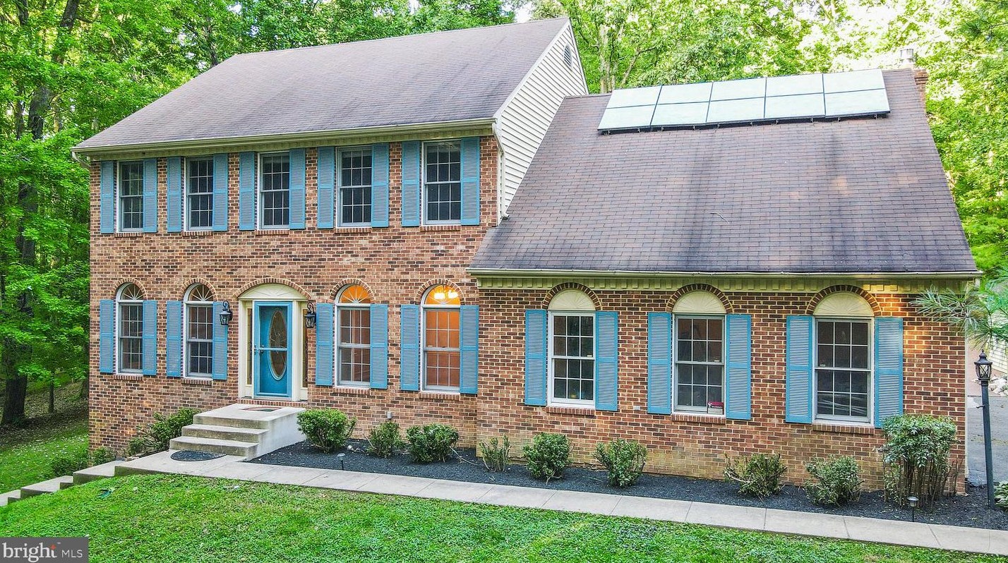 8901 Misty Hollow Ln, Nokesville, VA 20181