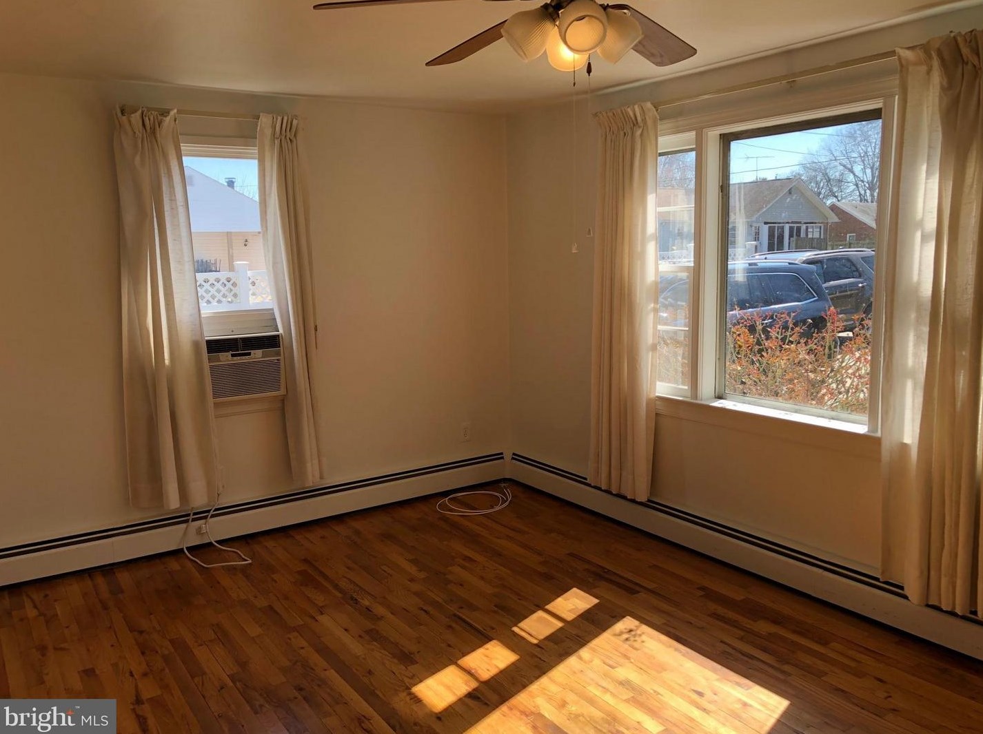1114 Burton St, Woodbridge, VA 22191