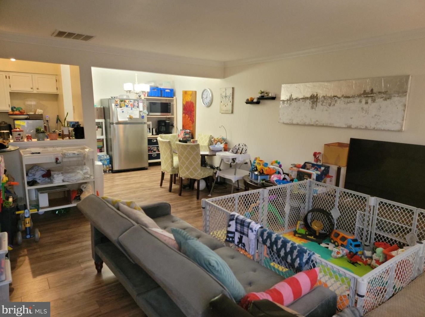 7438 Emerald Dr, Manassas, VA 20109
