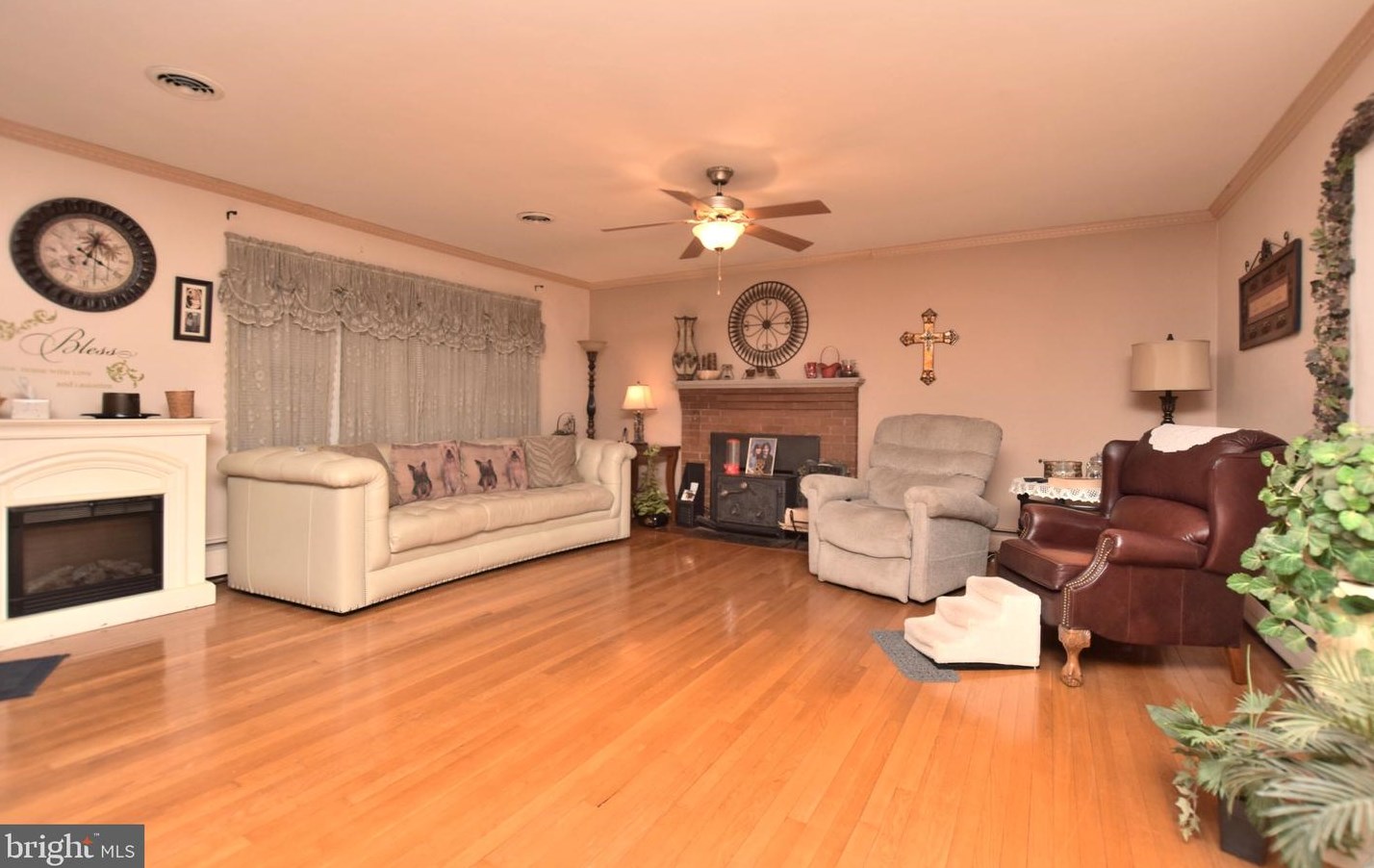 8419 Impalla Dr, Manassas, VA 20110-3806