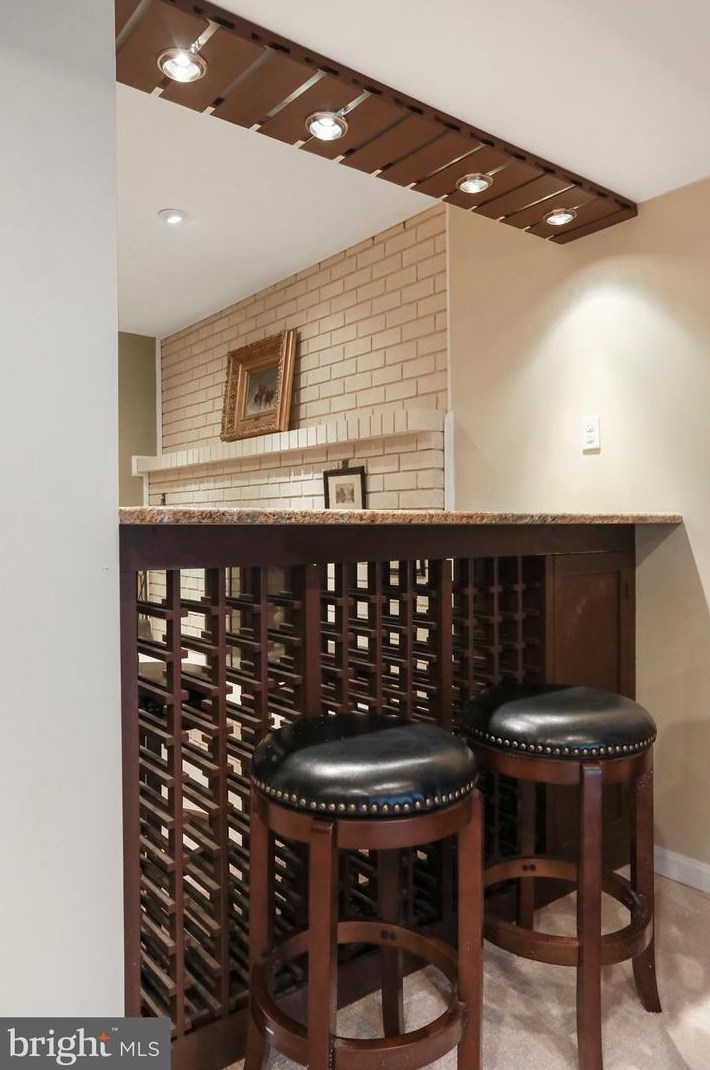 5550 Wide Oak Ct, Woodbridge VA  22192-6036 exterior