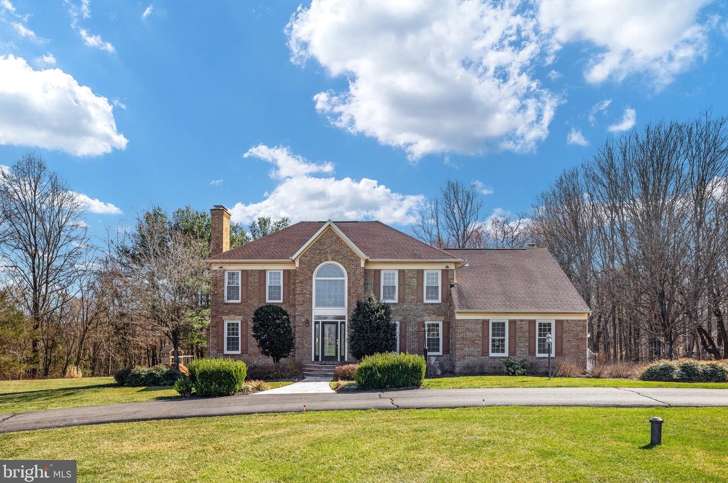 4450 Lynn Forest Dr, Gainesville, VA 20155