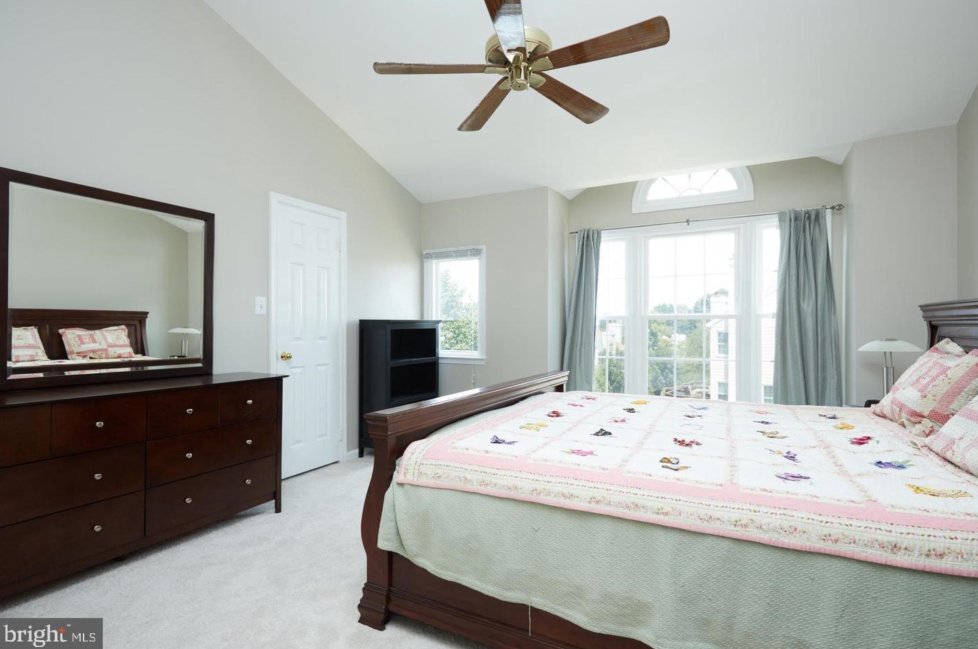 8044 Hilliard Dr, Manassas, VA 20109
