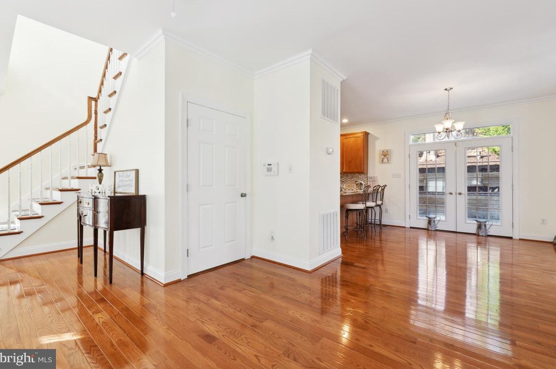 4331 Fallstone Pl, Dumfries VA  22025-1104 exterior