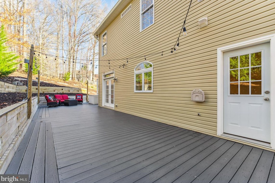 4331 Fallstone Pl, Dumfries VA  22025-1104 exterior