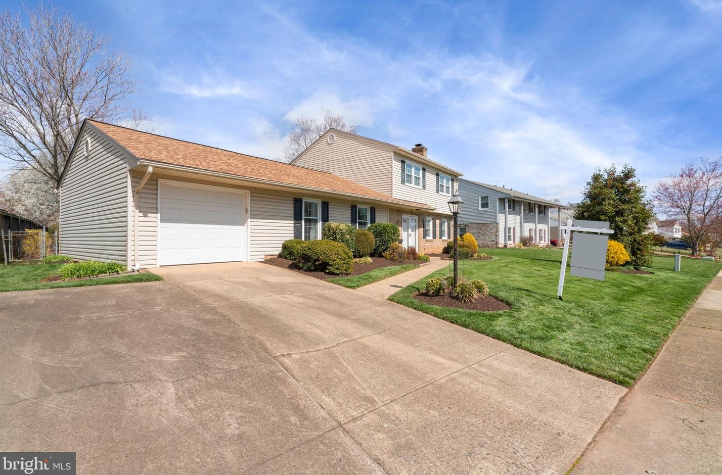 9714 Sudley Manor Dr, Manassas, VA 20109-6231