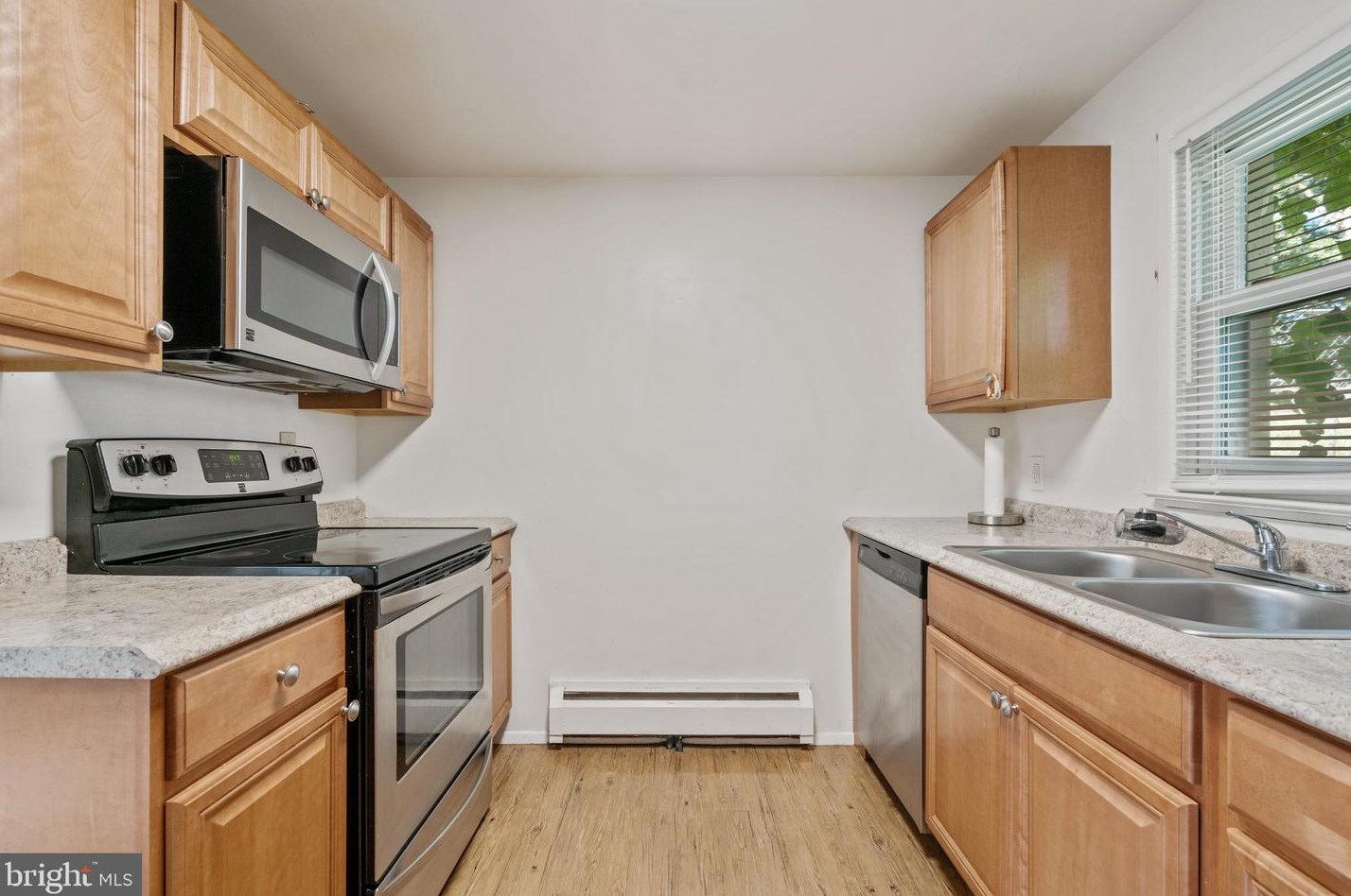 14310 Fairmont Ct, Woodbridge, VA 22193