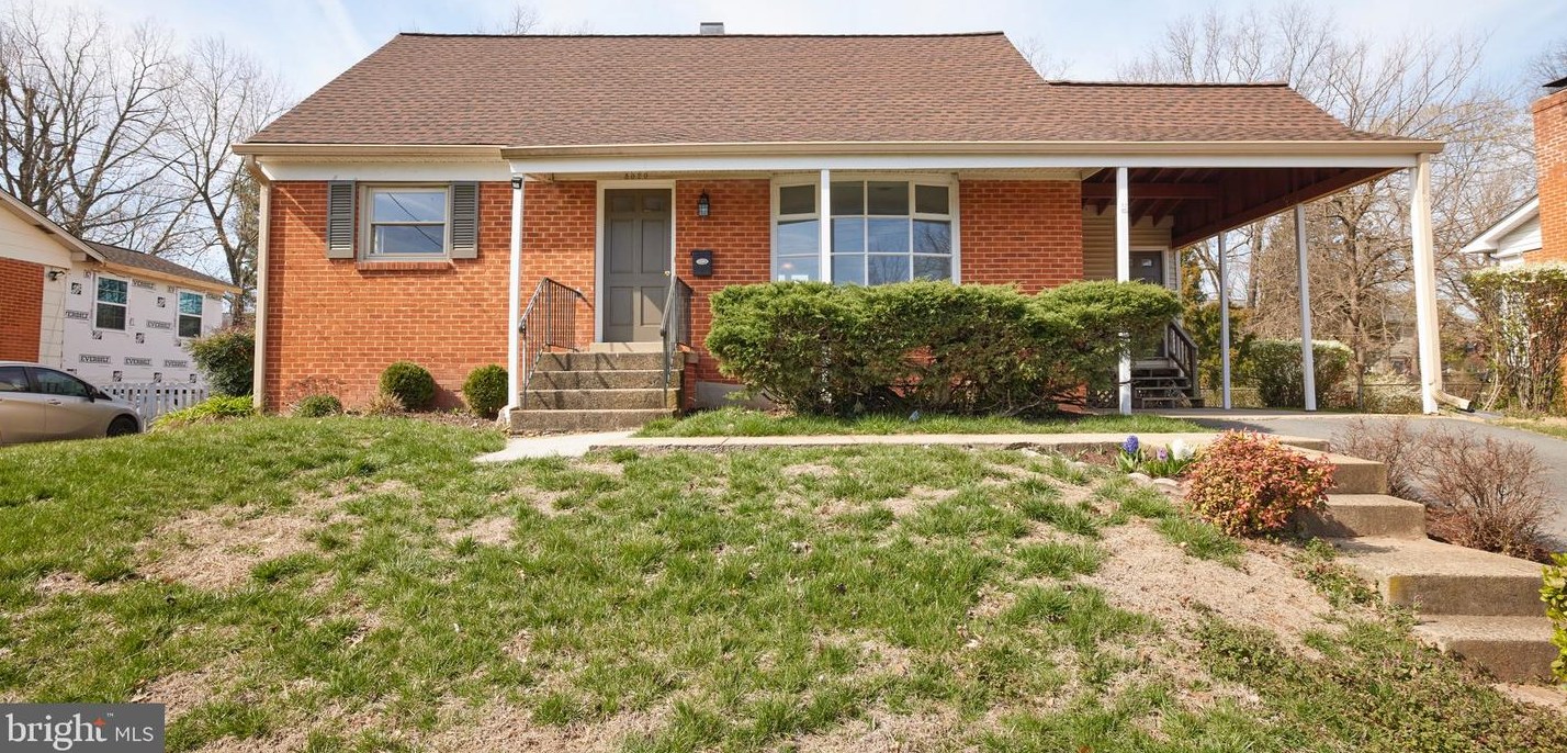 8020 Urbanna Rd, Manassas, VA 20109-3135