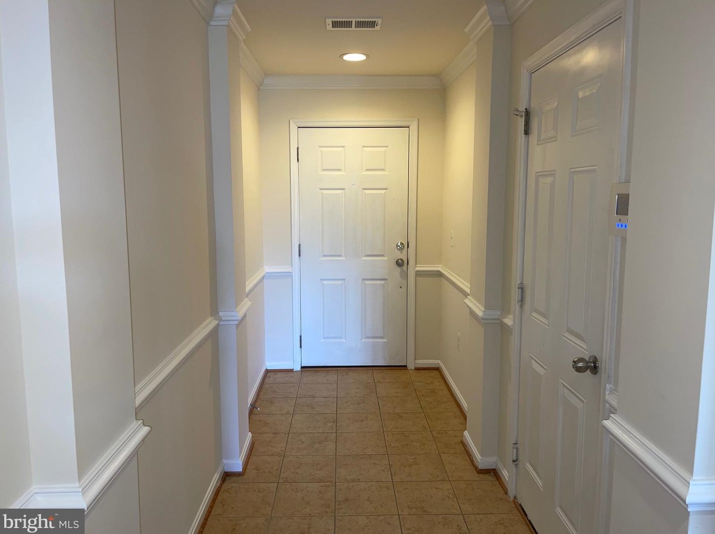 15592 John Diskin Cir #160, Woodbridge, VA 22191