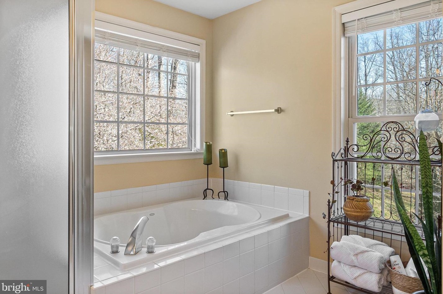 7408 Howell Run Ct, Manassas VA  20112-7823 exterior