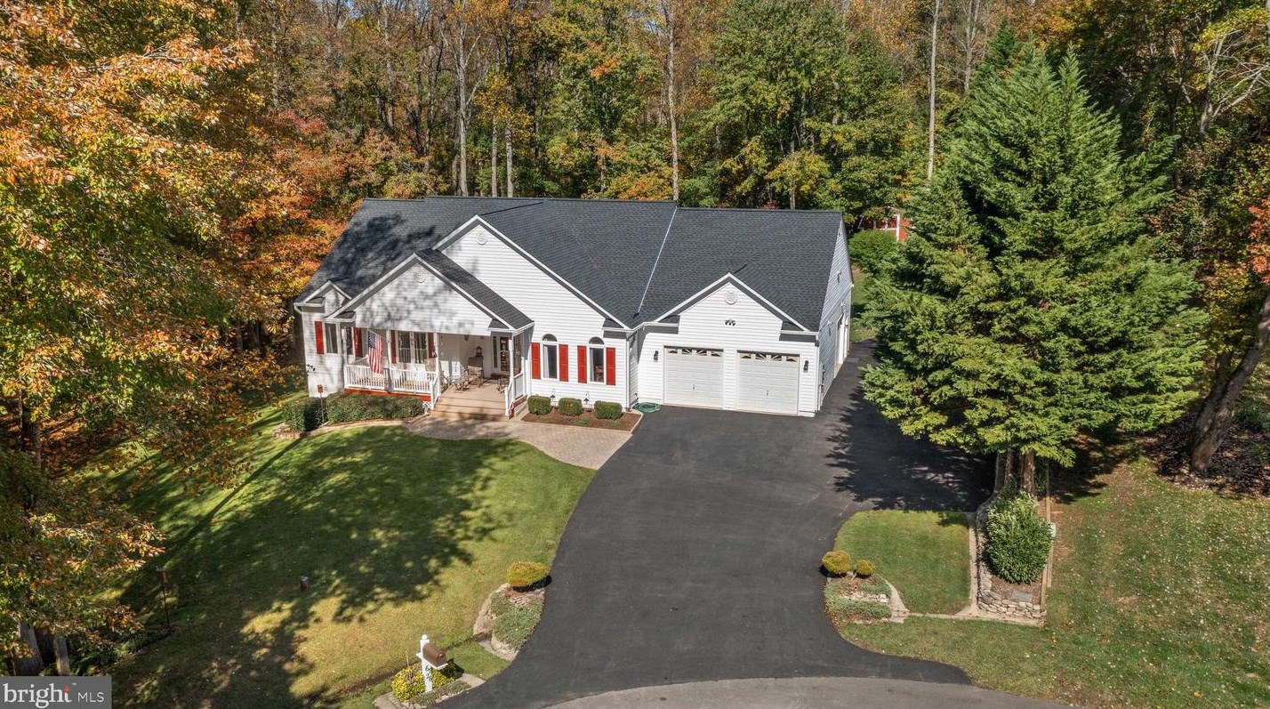 6726 Leesa Dawn Ct, Manassas, VA 20112-7516