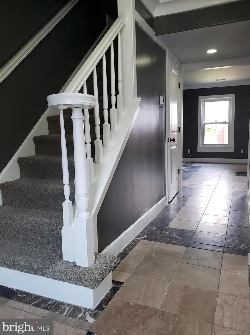 1337 Redbud Ct, Woodbridge, VA 22191