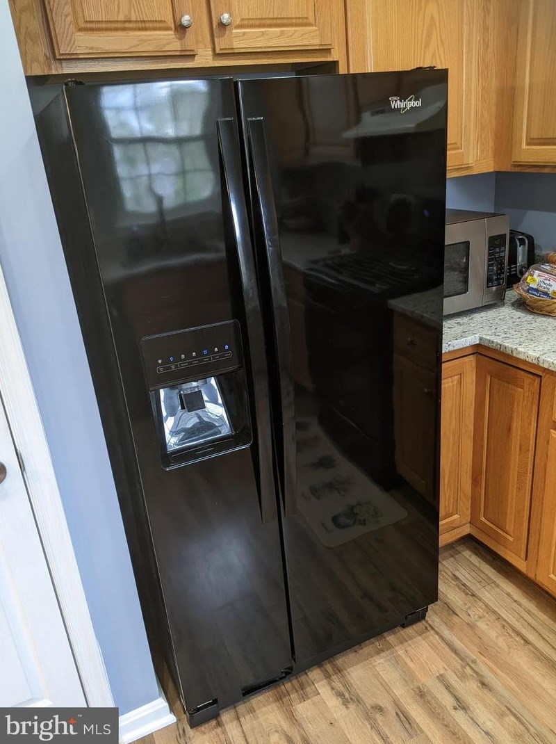 8806 Howland Pl, Bristow VA  20136-5708 exterior