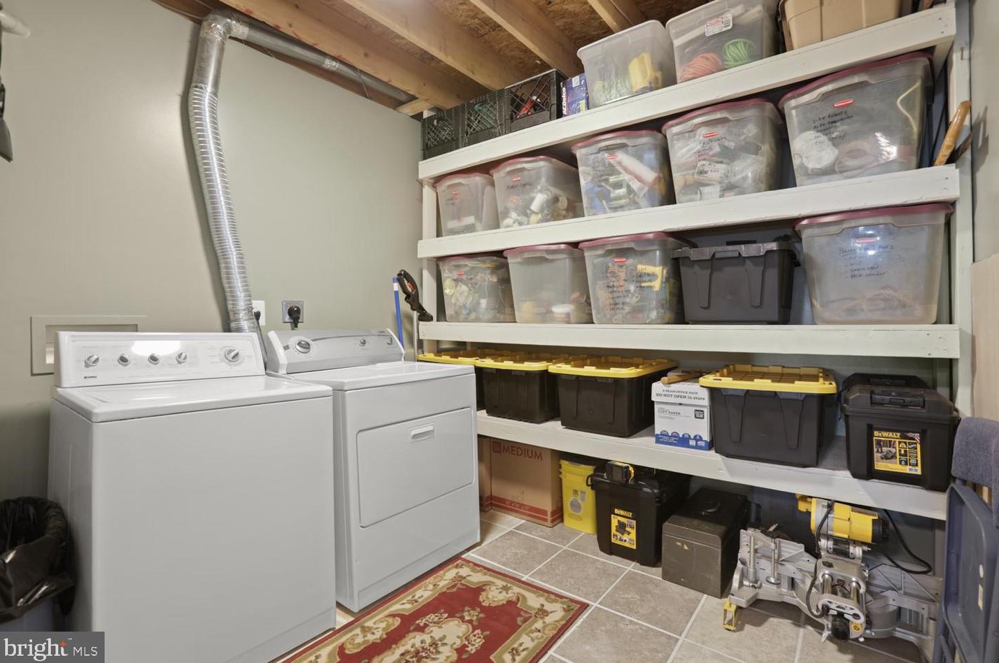 8806 Howland Pl, Bristow VA  20136-5708 exterior