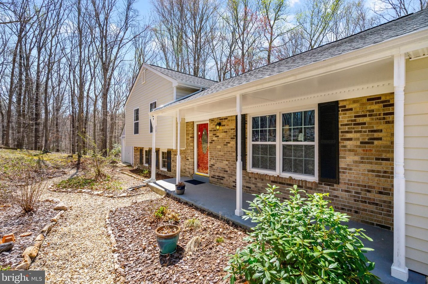 12528 Basswood Dr, Manassas VA  20112-3441 exterior