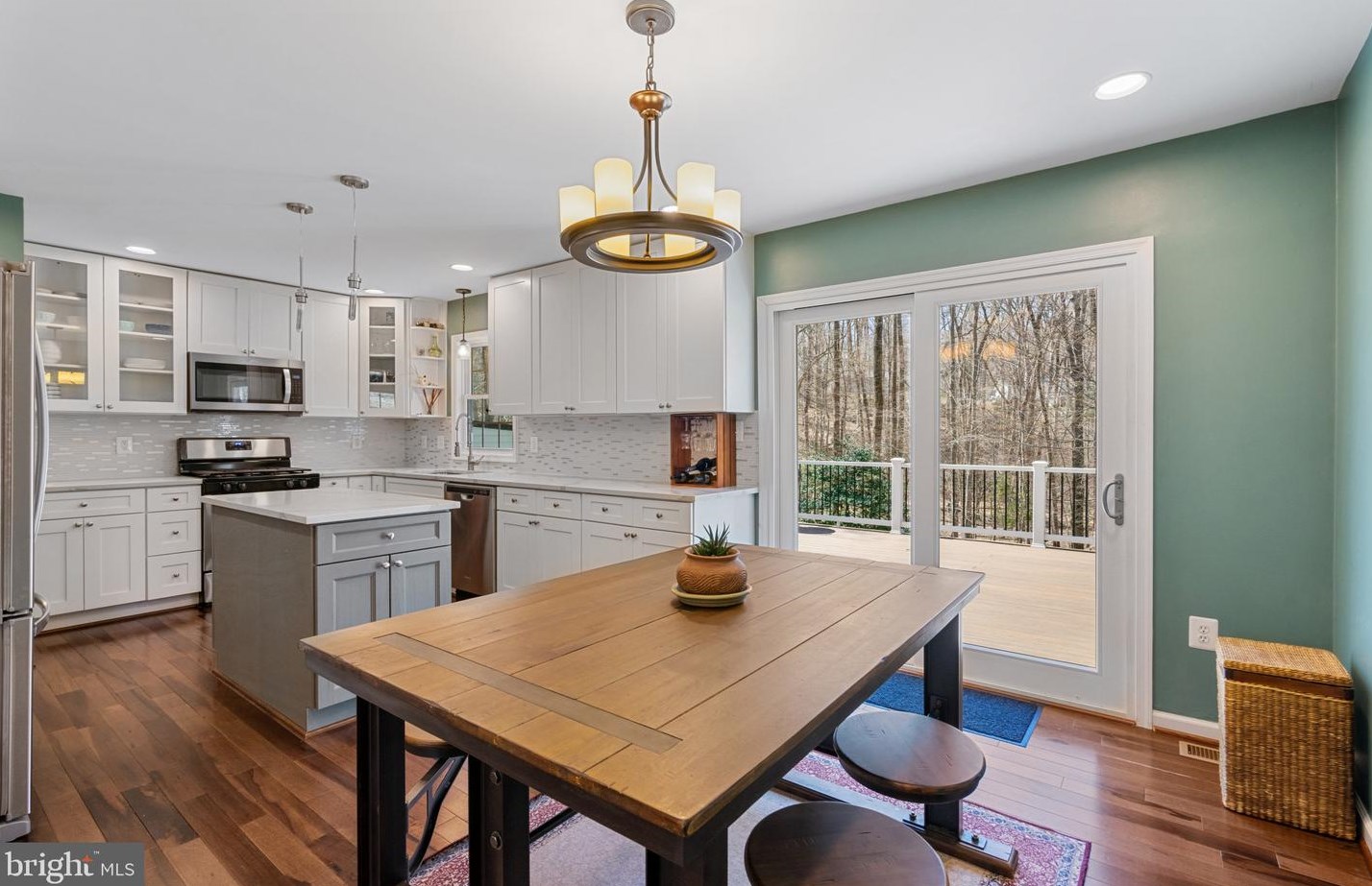 12528 Basswood Dr, Manassas VA  20112-3441 exterior