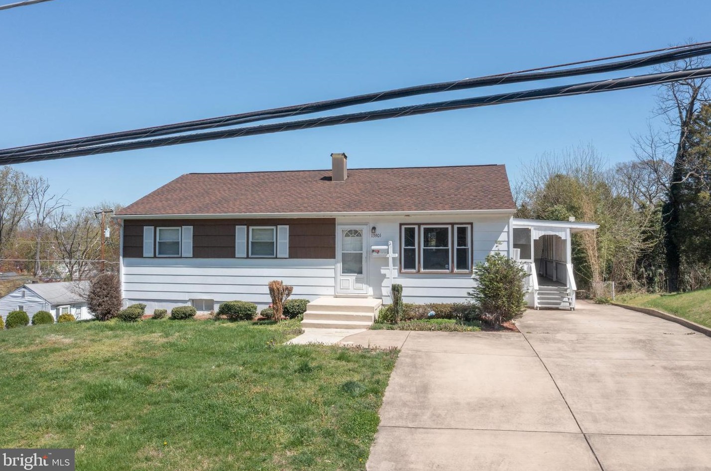 13901 Roanoke St, Woodbridge, VA 22191