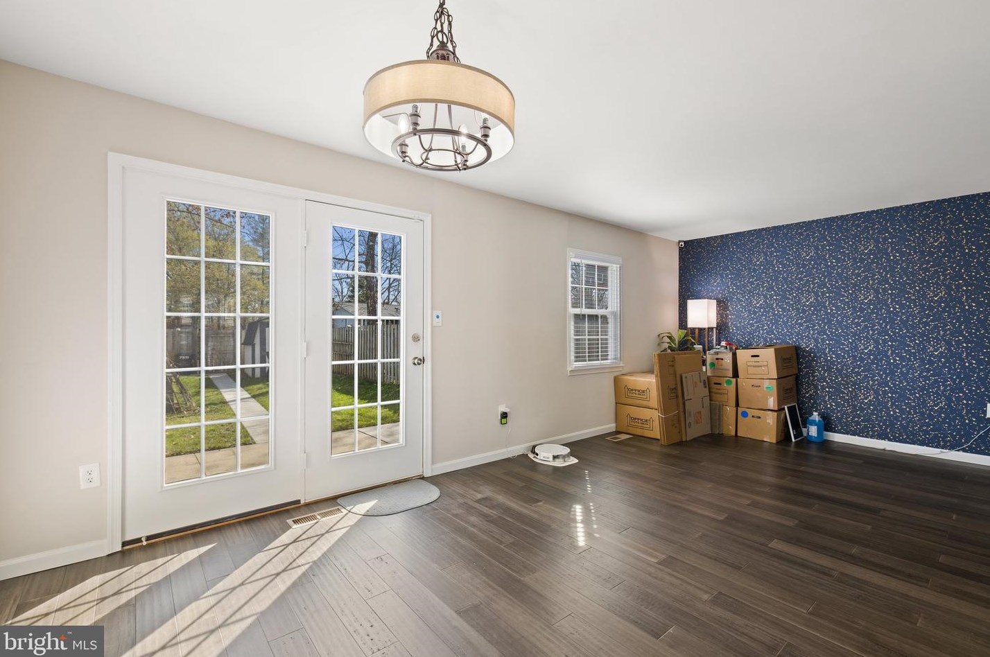 7511 Bedford Rd, Manassas VA  20109-2936 exterior