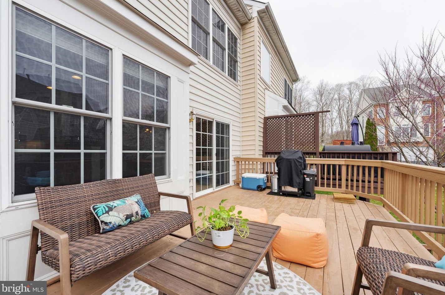 4308 Stone Mountain Ct, Dumfries VA  22025-2033 exterior