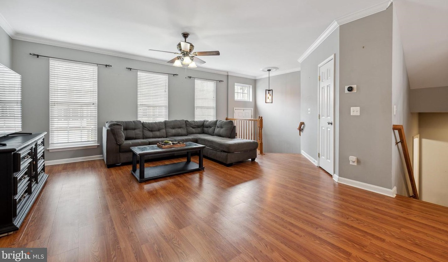 4308 Stone Mountain Ct, Dumfries, VA 22025-2033