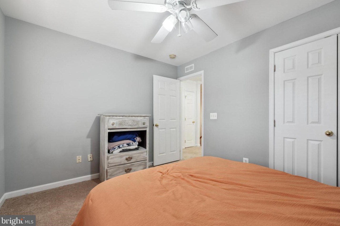 4308 Stone Mountain Ct, Dumfries VA  22025-2033 exterior