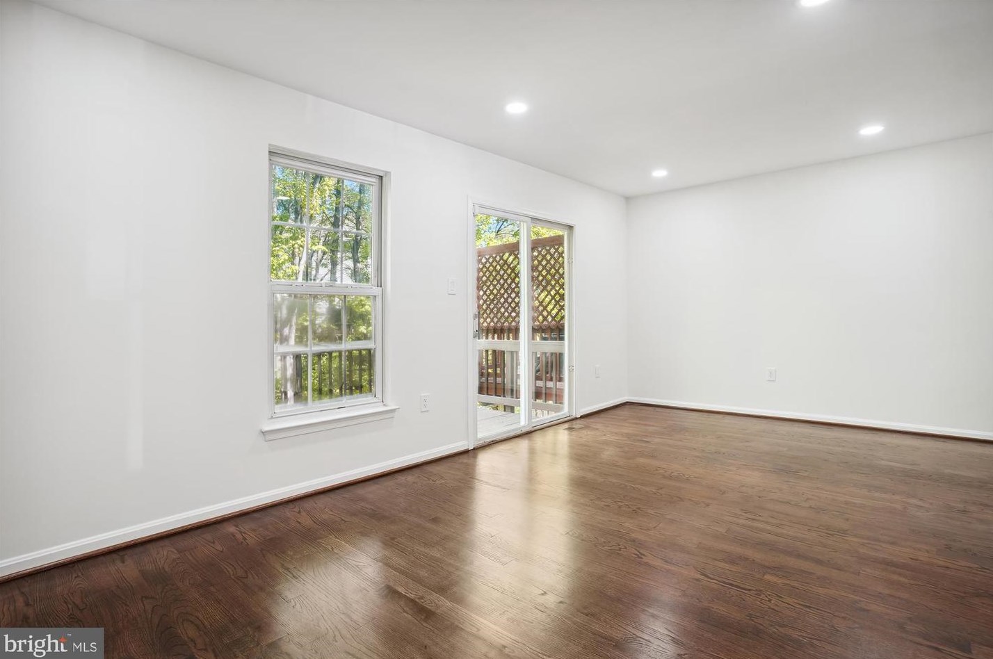 4247 Vals Way, Dumfries VA  22025-1140 exterior