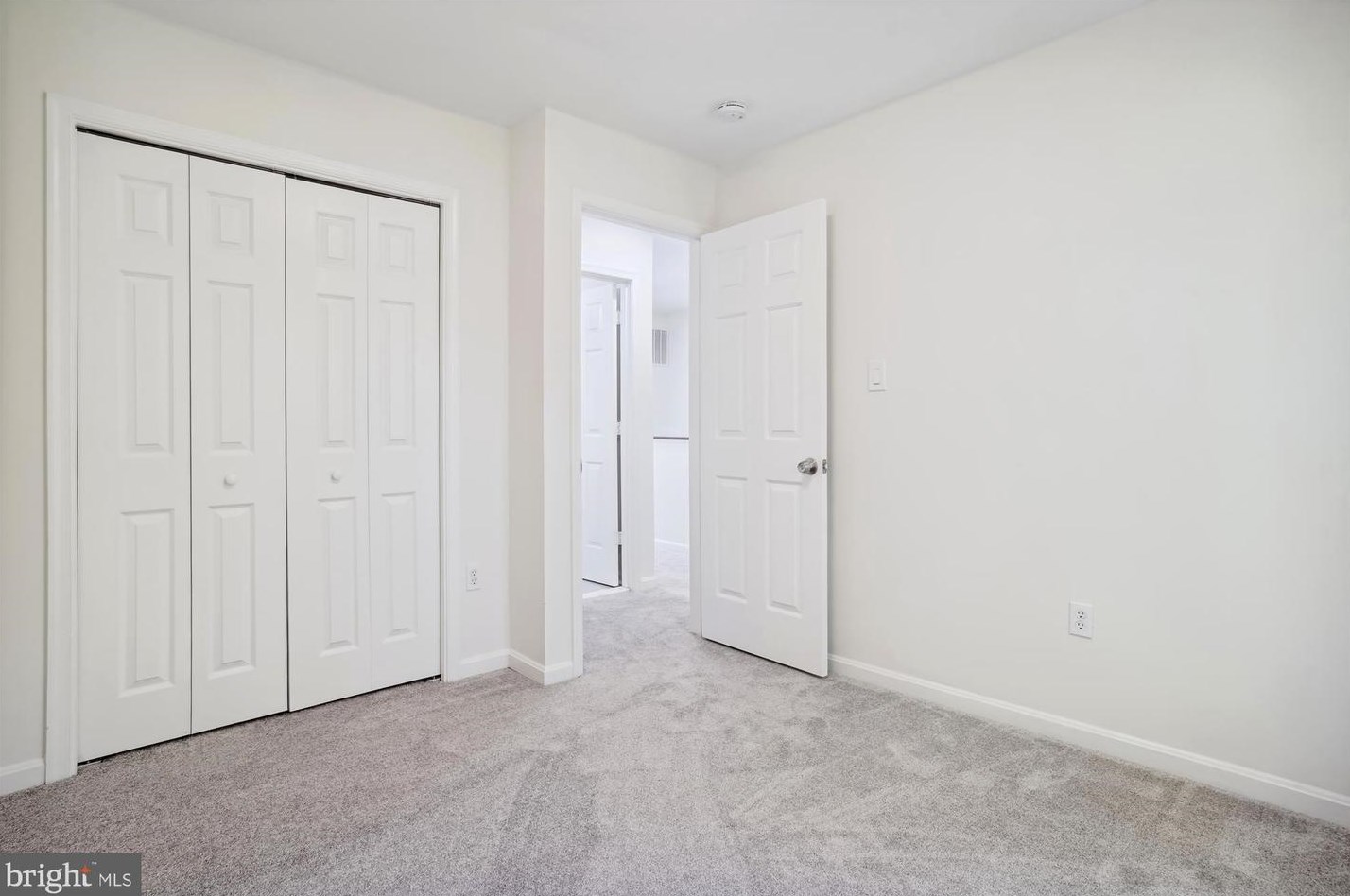 4247 Vals Way, Dumfries VA  22025-1140 exterior