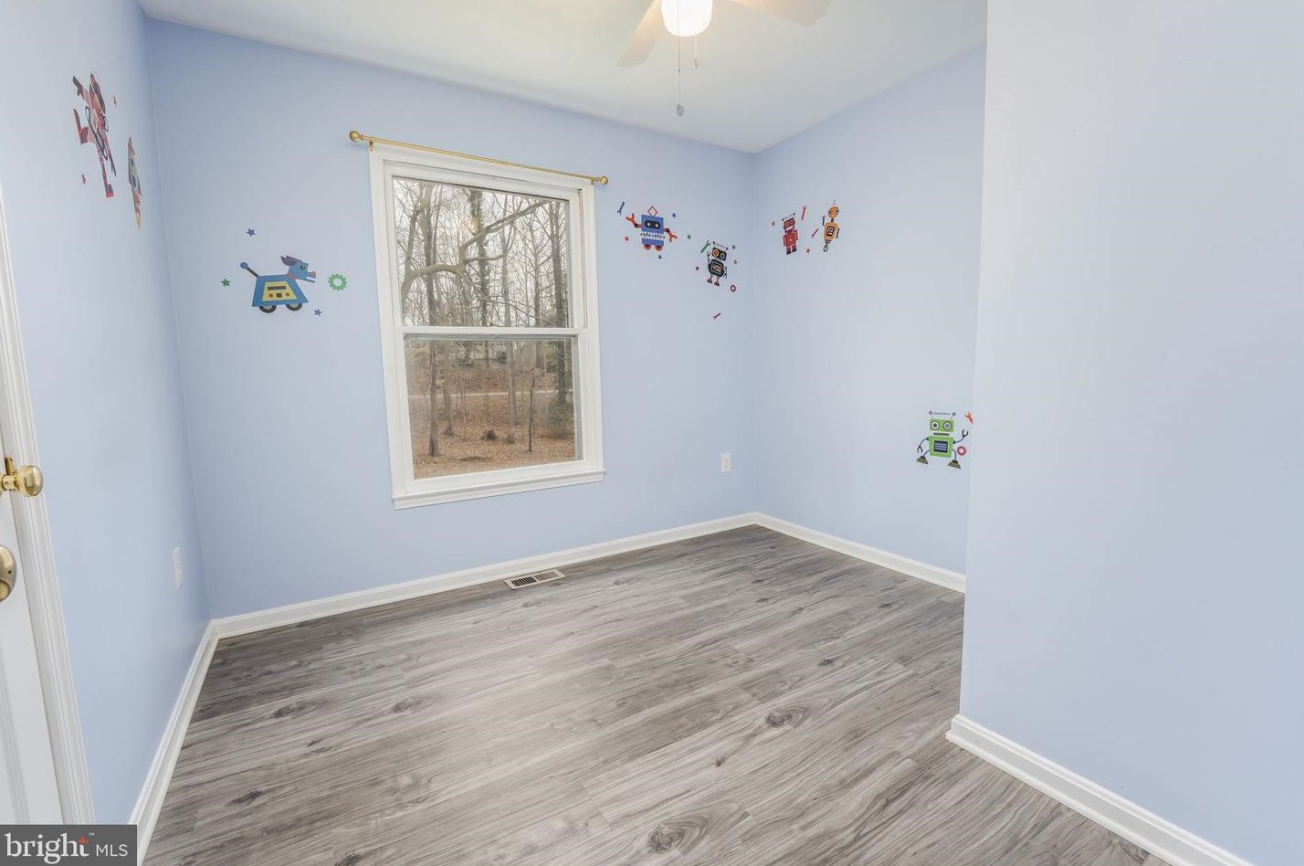 14868 Prestige Dr, Woodbridge VA  22193-3310 exterior