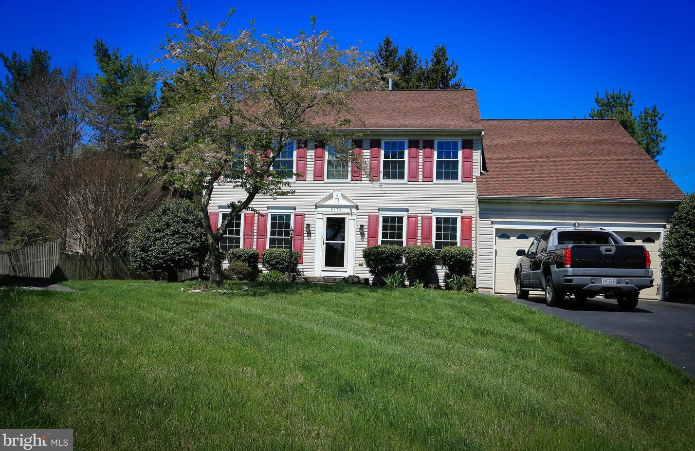 8178 Dickinson Ct, Manassas, VA 20111-2584