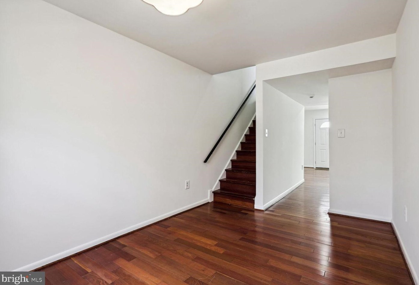 15060 Cherrydale Dr, Woodbridge, VA 22193