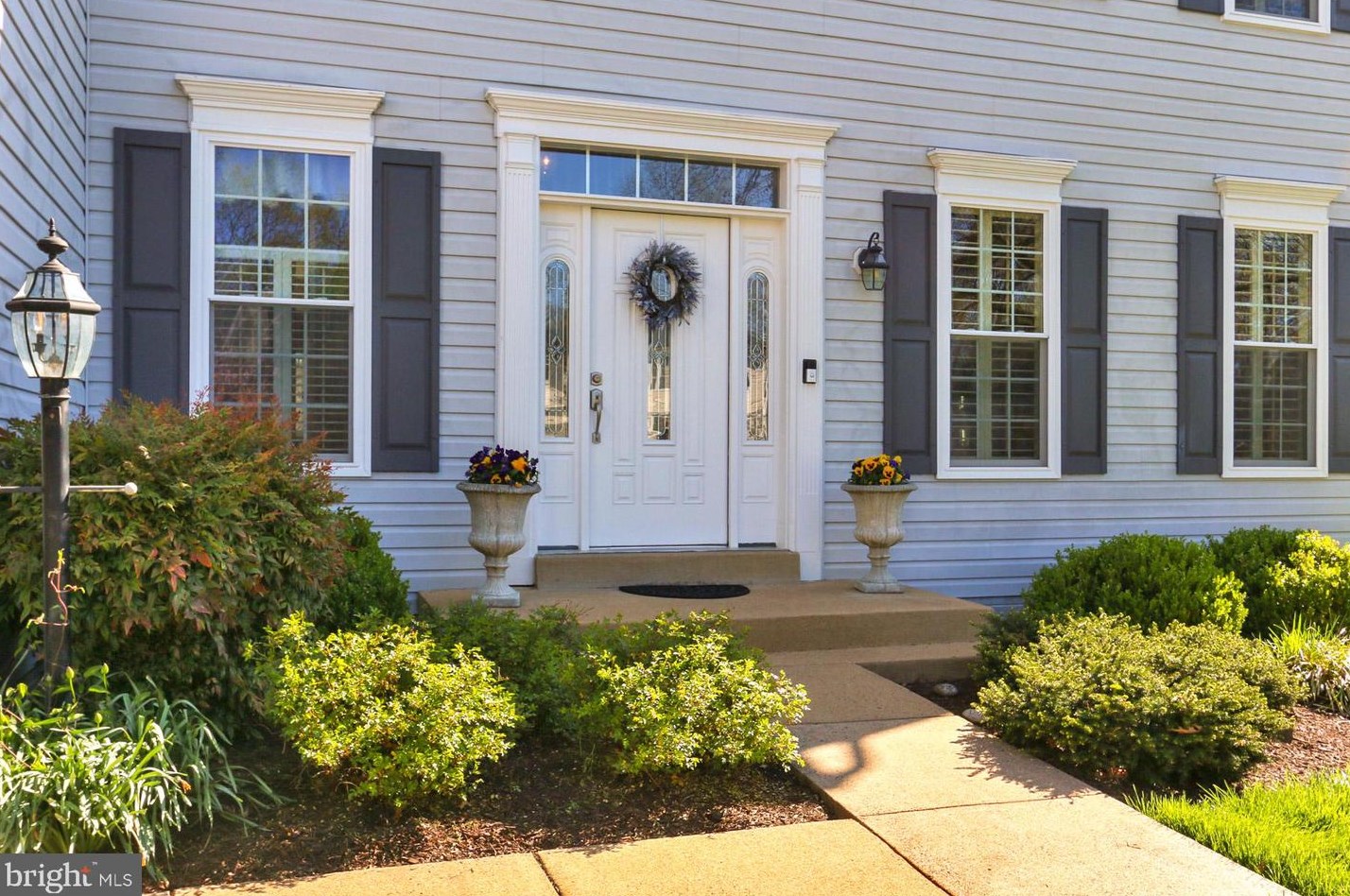 8751 Diamond Hill Dr, Bristow, VA 20136
